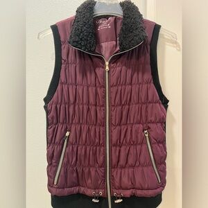 Calvin Klein Performance quilted vest size XL